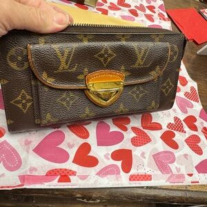 Louis Vuitton Brown and Gold Monogram Clutch excellent condition
